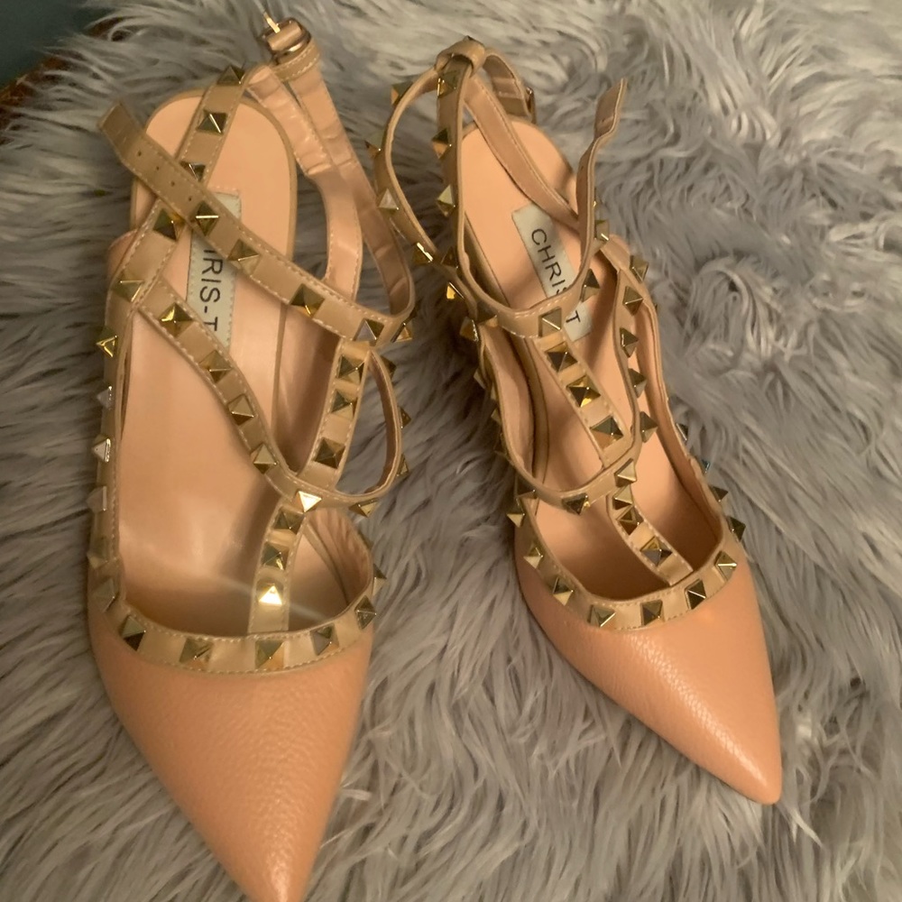 Dusty rose high heels size 8 1/2 with gold studs